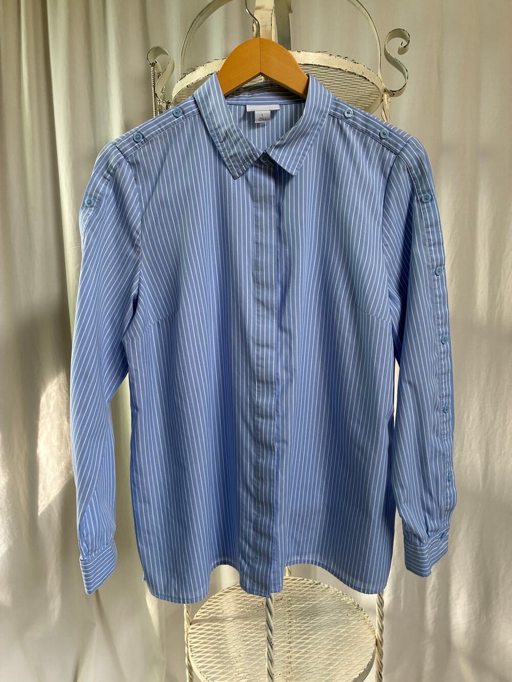 Liz Claiborne Shirt Hidden Front Button Placket Accent Button on Sleeves Striped